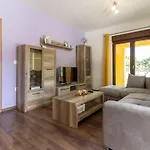 Villa Modern Eve In With Pool Near The *