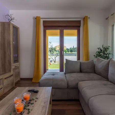 Modern Eve In With Pool Near The *